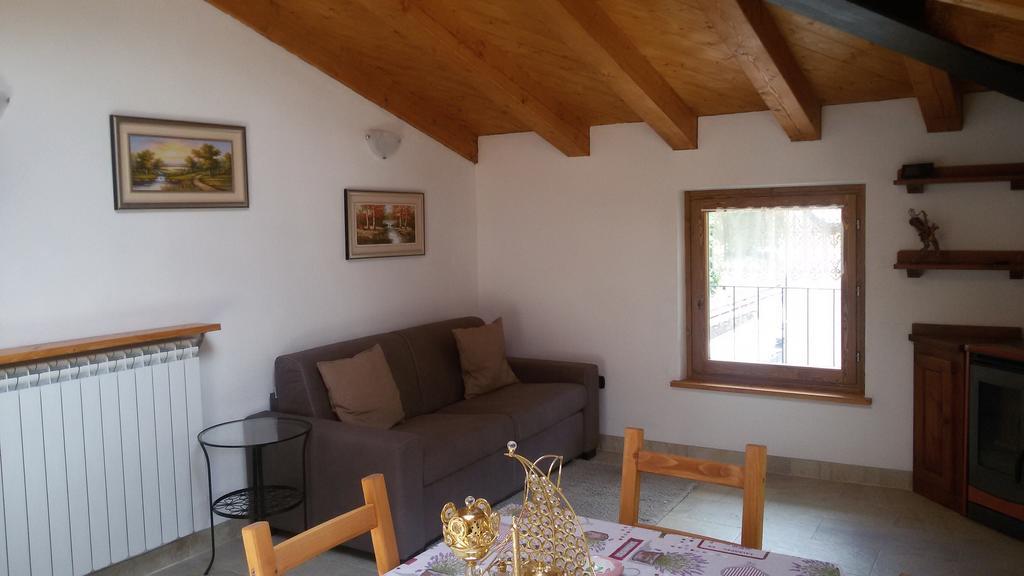 Mansarda Monte Bianco Daire La Salle Oda fotoğraf