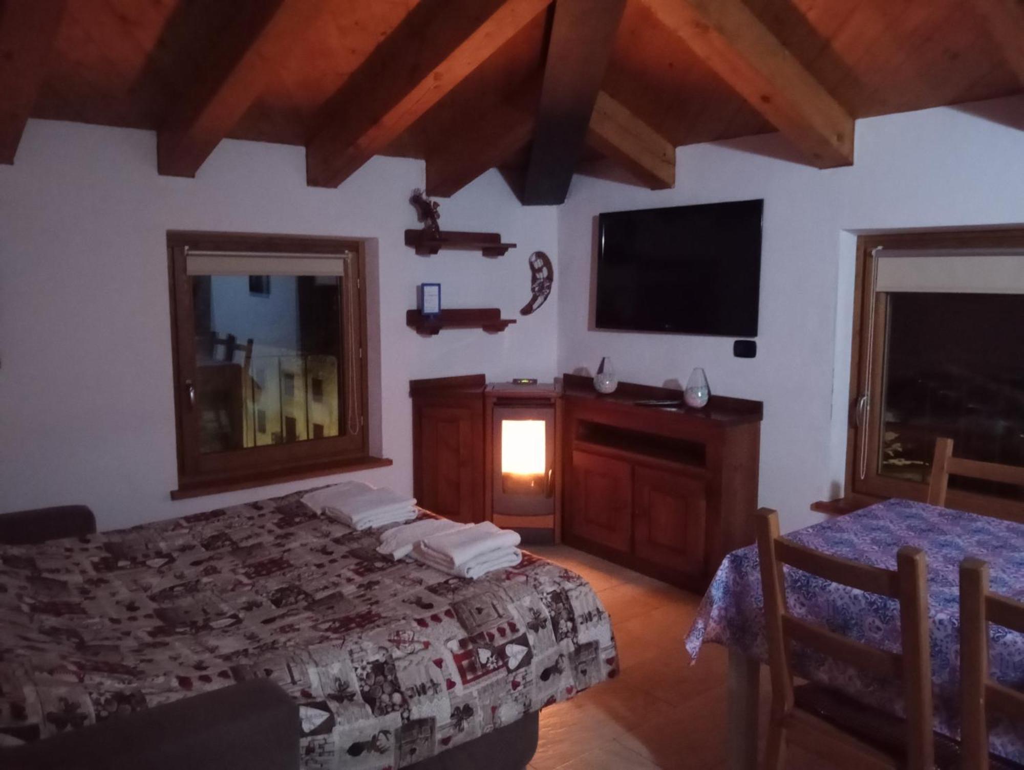 Mansarda Monte Bianco Daire La Salle Dış mekan fotoğraf